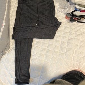 Dark heather gray leg cutout detail capri legging